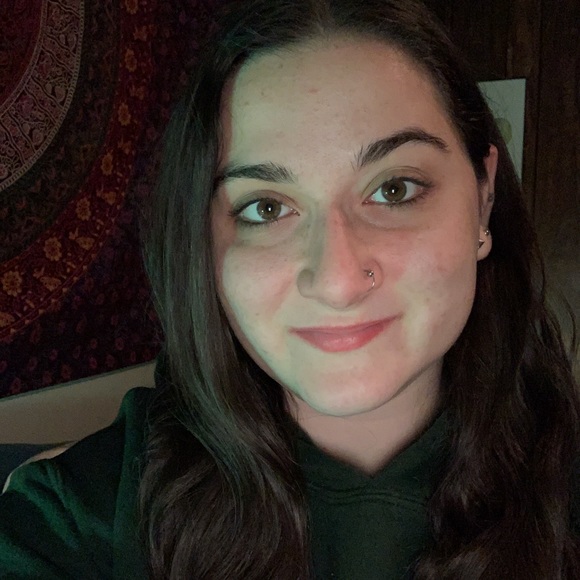 Meet your Posher, Jenna - Picture 1 of 1